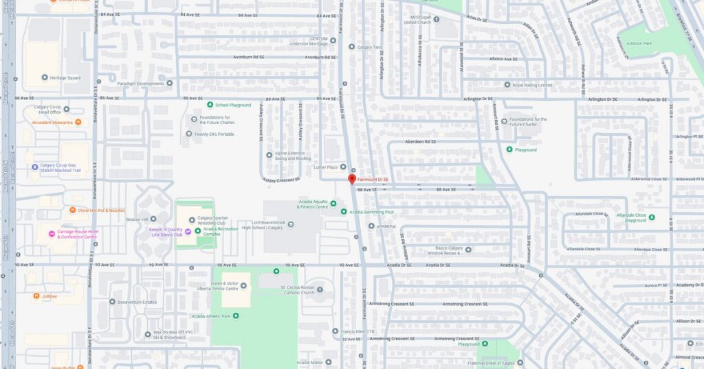 Detailed city map showing transit lines, parks, and streets for navigation.